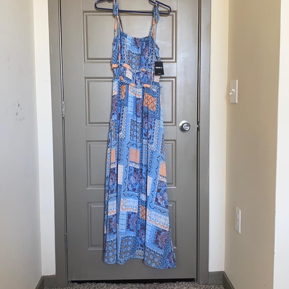 Forever 21 Blue/Multi woven maxi dress